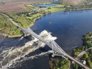 The stunning falls of Lora